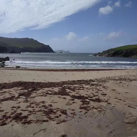 Escape -2 Bed -sleeps 4