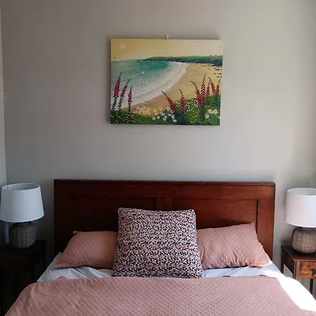 Escape -2 Bed -sleeps 4 شقة