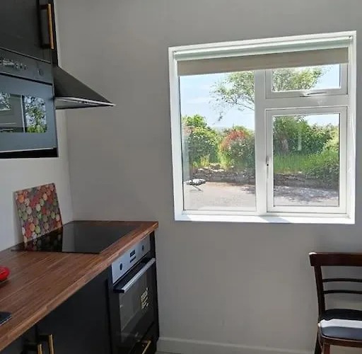 Escape -2 Bed -sleeps 4 *