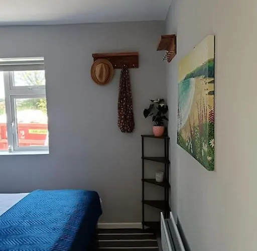 Escape -2 Bed -sleeps 4 Дингл