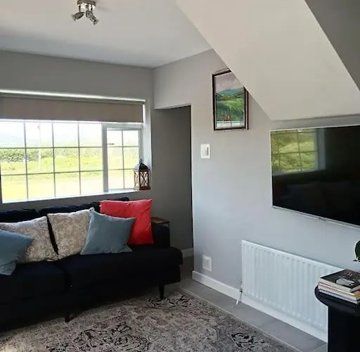 Escape -2 Bed -sleeps 4